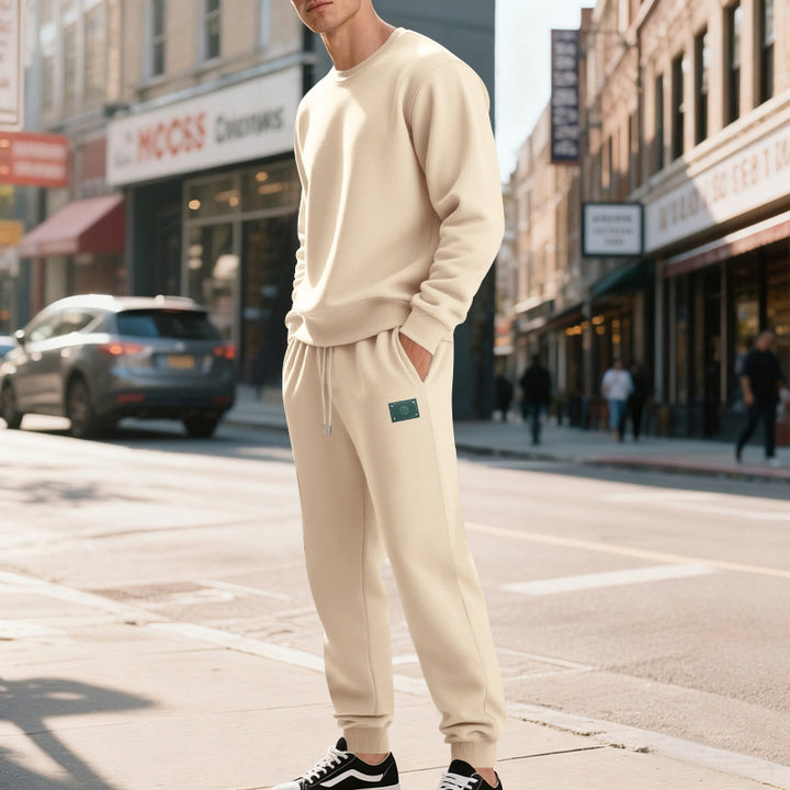 Herren nan relaxed-fit Baumwoll-Fleece-Jogginghose mit elastischem Tunnelzug, gerippten Beinabschlüssen und dezenter Patch-Applikation Drune