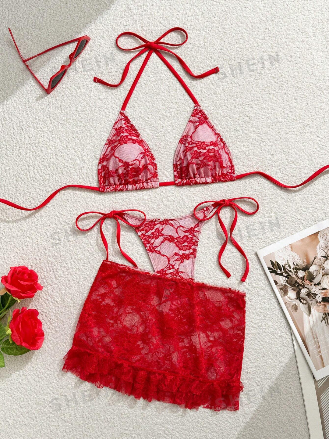 Damen Spitzen-Bikini mit floralem Design und fließendem Rock Drune