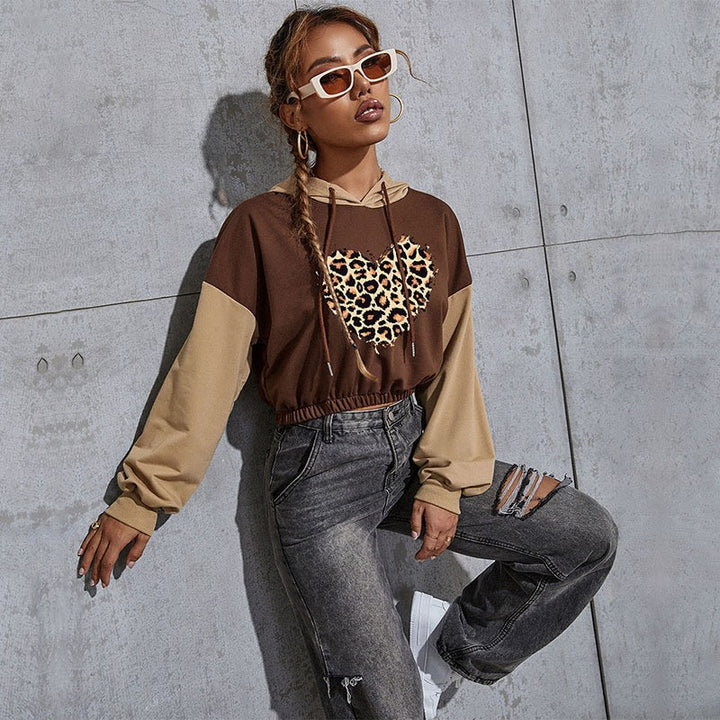 Damen Kurzgeschnittener Kapuzenpullover mit Teddy‑Print, Colorblock‑Ärmeln und elastischem Saum Drune