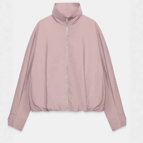 Damen Kurzblouson im Boxy‑Cut mit hohem Stehkragen, verdecktem Reißverschluss und elastischem Saum Drune