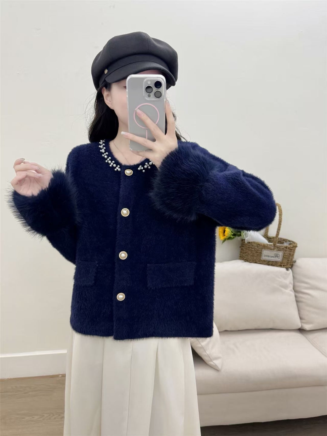 Damen elegante Strickjacke mit Perlenverzierung und flauschigen Ärmeln Drune