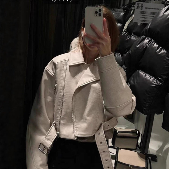 Damen Kurzgeschnittene Bikerjacke aus Kunstleder mit Taillengürtel Drune