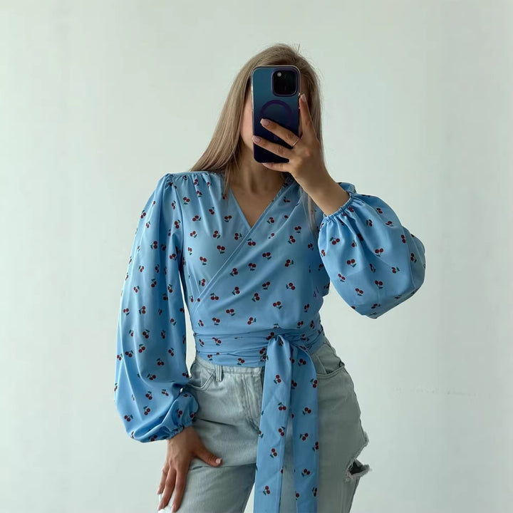 Damen Wickelbluse mit Kirschen-Print, weitem Puffärmel & Bindegürtel Drune