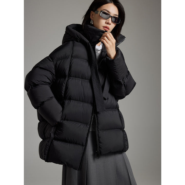 Damen Boxy-Steppjacke mit übergroßem Thermokragen und dekorativen Kordel-Details Drune