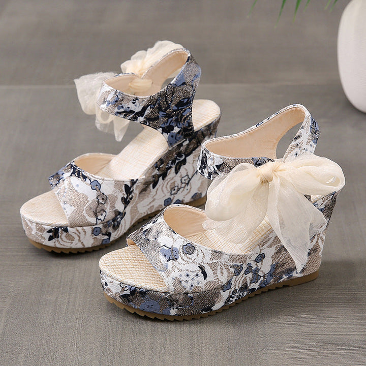 Damen Wedge-Sandaletten mit floralem Design und dekorativem Schleifendetail Drune