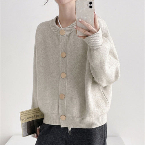 Damen kuschelige Strickjacke mit Knopfdetail und modernem Schnitt Drune