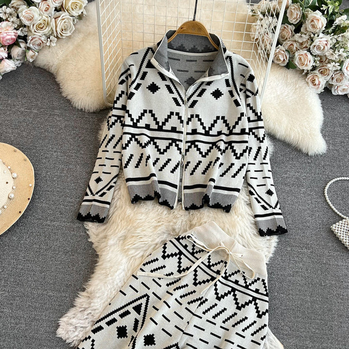 Damen modischer Strickanzug mit geometrischen Mustern Drune