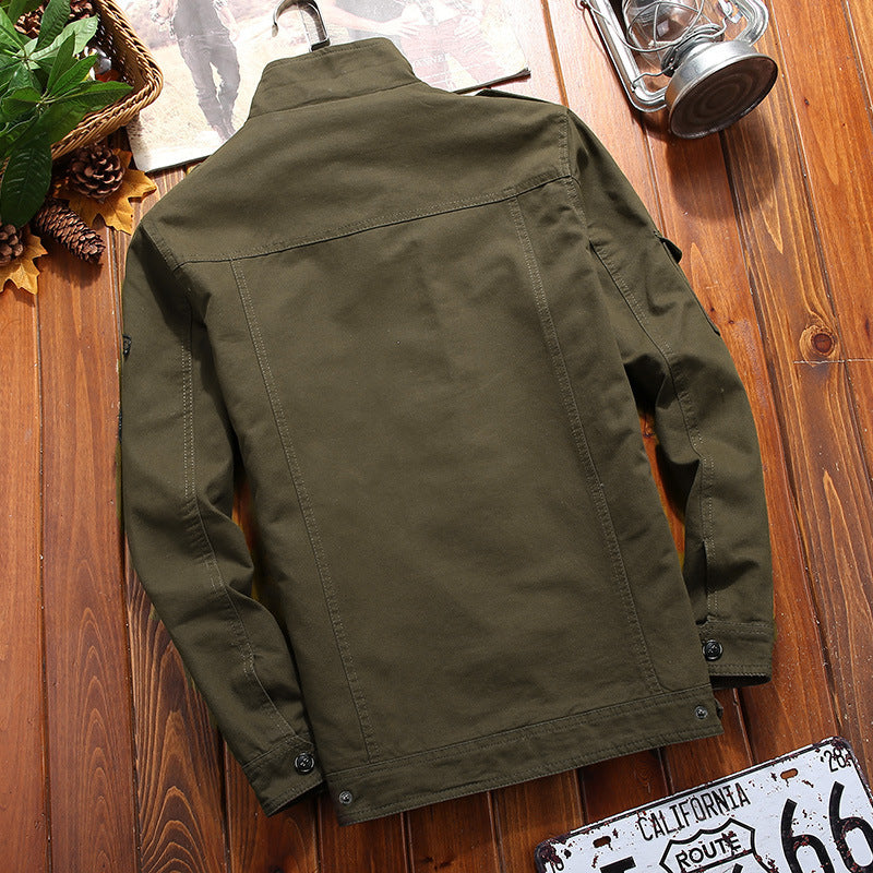 Herren leichter Canvas-Militärblouson mit Stehkragen, Schulterklappen und Mehrfach‑Pattentaschen Drune
