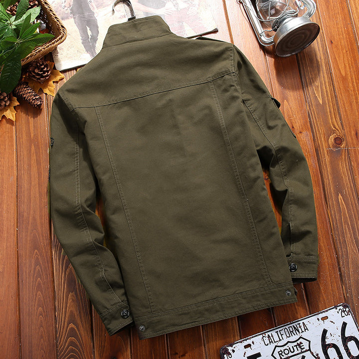 Herren leichter Canvas-Militärblouson mit Stehkragen, Schulterklappen und Mehrfach‑Pattentaschen Drune