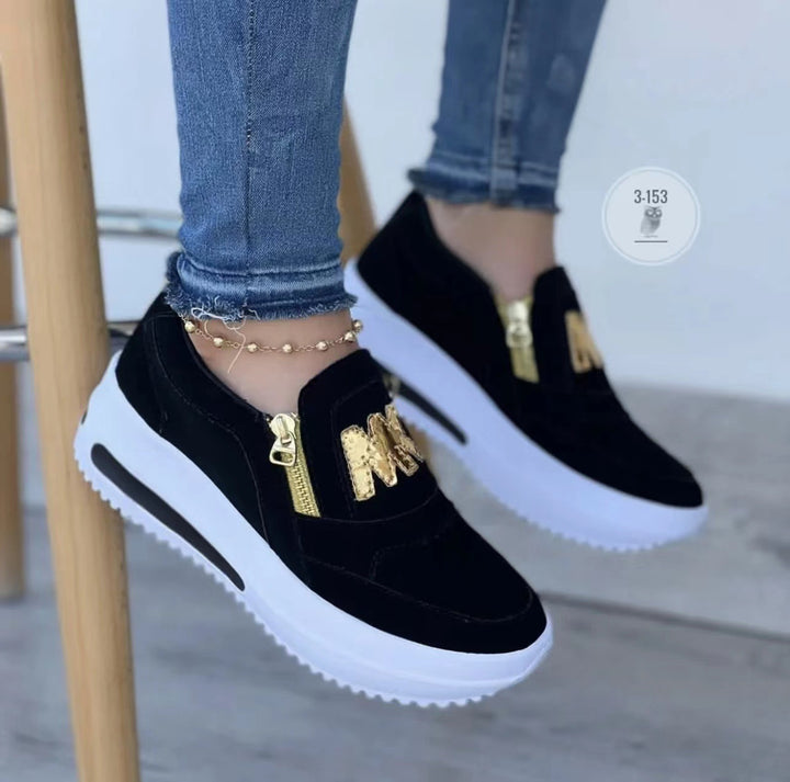 Damen Slip-On Plateau-Sneaker mit dekorativem Metall-Reißverschluss und Logo-Applikation Drune