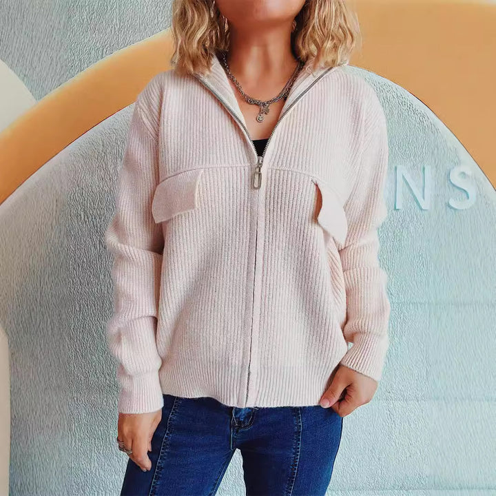 Damen modische Strickjacke mit hohem Kragen und praktischen Taschen Drune
