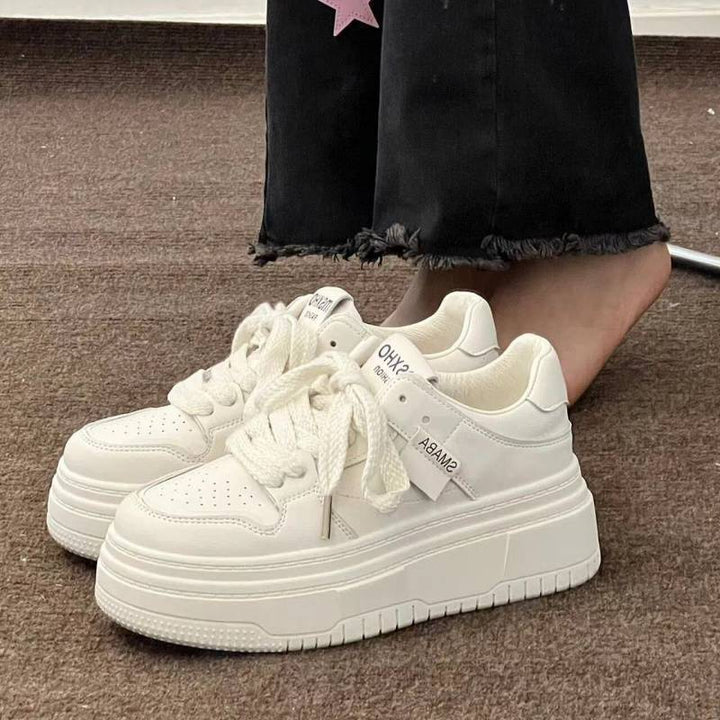 Damen Plattform-Sneaker mit dämpfender Laufsohle und eleganter Schnürung Drune