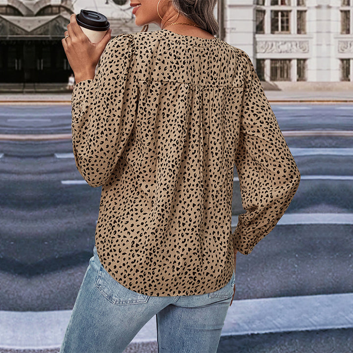 Damen Bluse mit eleganten Rüschendetails und verspieltem Punktmuster Drune