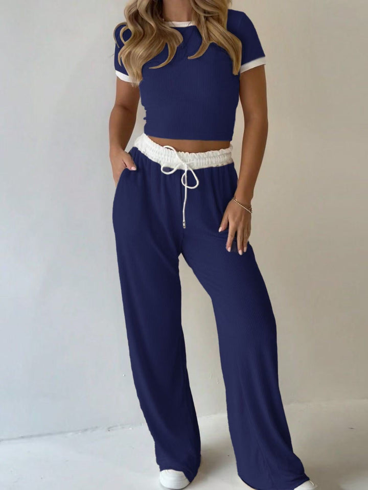 Damen lässiges zwei-teiliges Freizeit-Set mit cropped T-Shirt und weiten Hose Drune