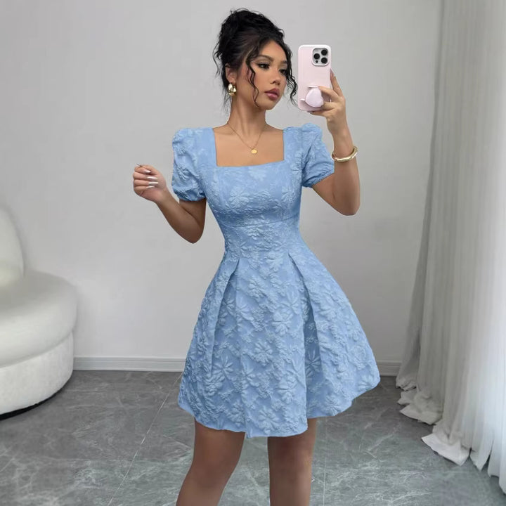 Damen Minikleid mit strukturiertem Blumendesign und Puffärmeln Drune