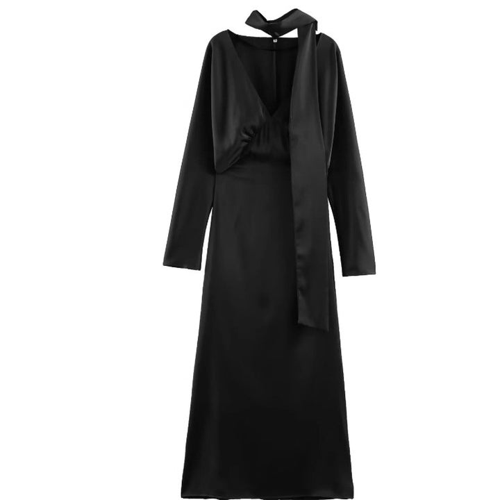 Damen 10+ langes Satin‑Maxikleid mit V‑Ausschnitt, taillierter Silhouette und Halstuch Drune