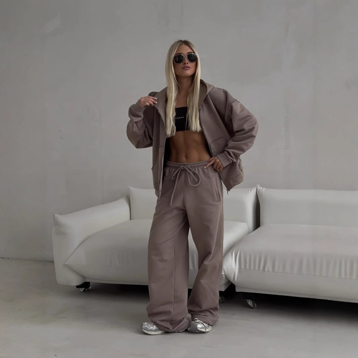 Damen oversized kurz geschnittener Kapuzenpullover und hochtaillierte Jogginghose Set aus Bio-Baumwollfleece Drune