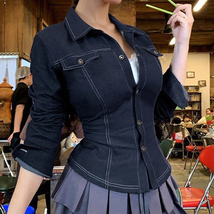 Damen nan taillierte Jeansjacke mit markanten Kontrastnähten, Brusttaschen und figurformender Schnittführung Drune