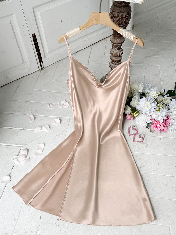 Damen Satin Kleid mit tiefem Ausschnitt Drune