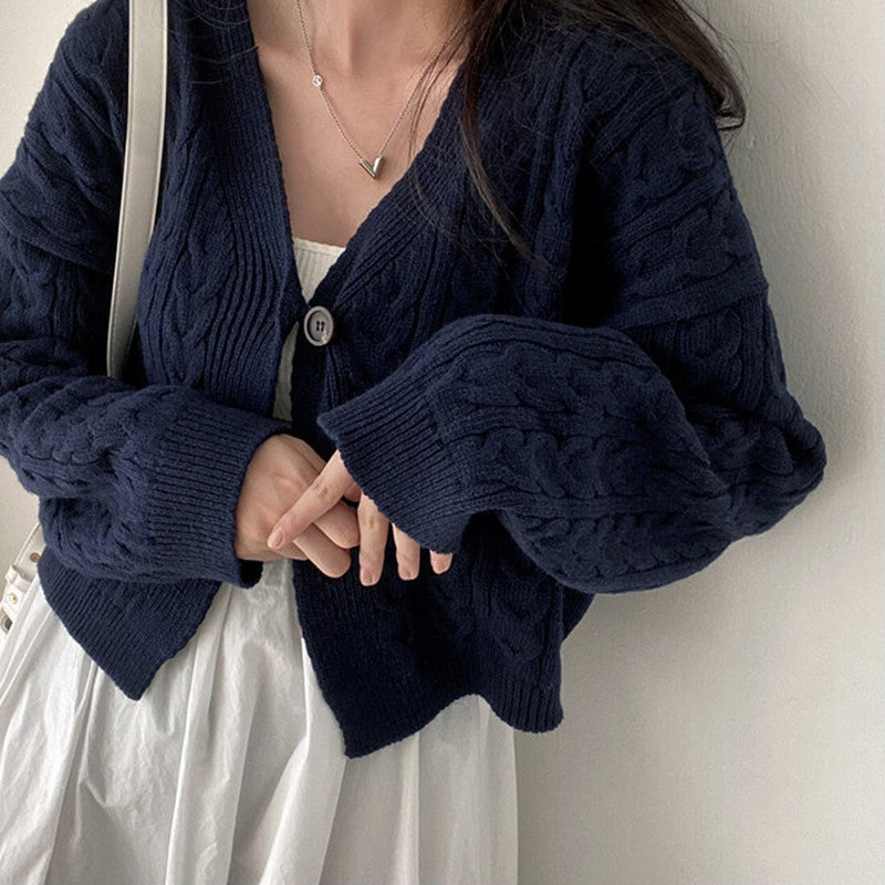 Damen kurz geschnittene Strickjacke mit Zopfmuster Drune