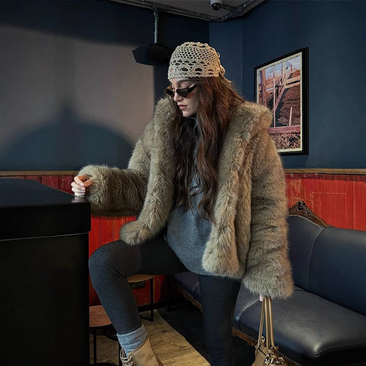 Damen Boxy-Kunstpelzjacke im Teddy-Look mit Oversize-Schalkragen Drune