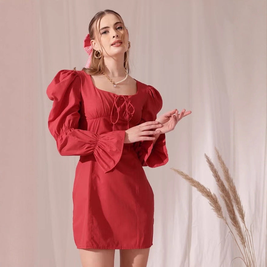 Damen Puffärmeliges Mini-Kleid mit eckigem Ausschnitt, Kordel-Bustier und Glockenärmeln Drune