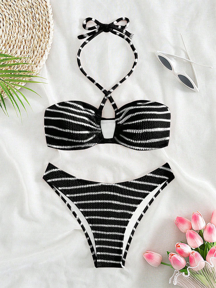 Damen Bandeau-Bikini mit verspieltem Schnitt und trendigen Bindebändern Drune