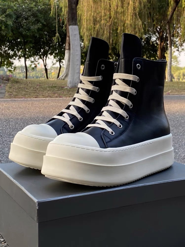 Damen Plateau-Boots mit überhöhter Gummiplattform, hohem Schaft und verstärkter Zehenkappe Drune