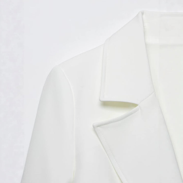 Damen Eleganter taillierter Cropped‑Blazer mit doppelreihiger Zierknopfleiste und konstruiertem Revers Drune