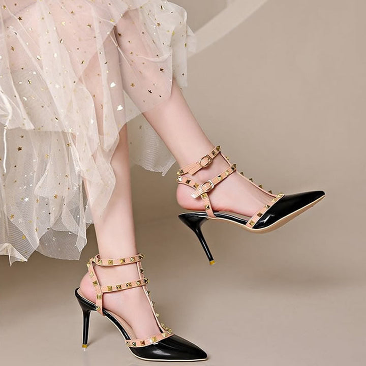 Damen Spitzen T-Strap Stiletto-Sandalette mit Pyramidnieten und verstellbarem Knöchelriemen Drune