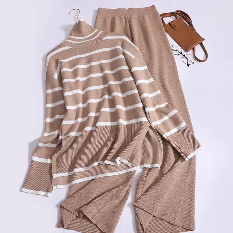 Damen modisches Strickensemble mit feinen Streifen Drune