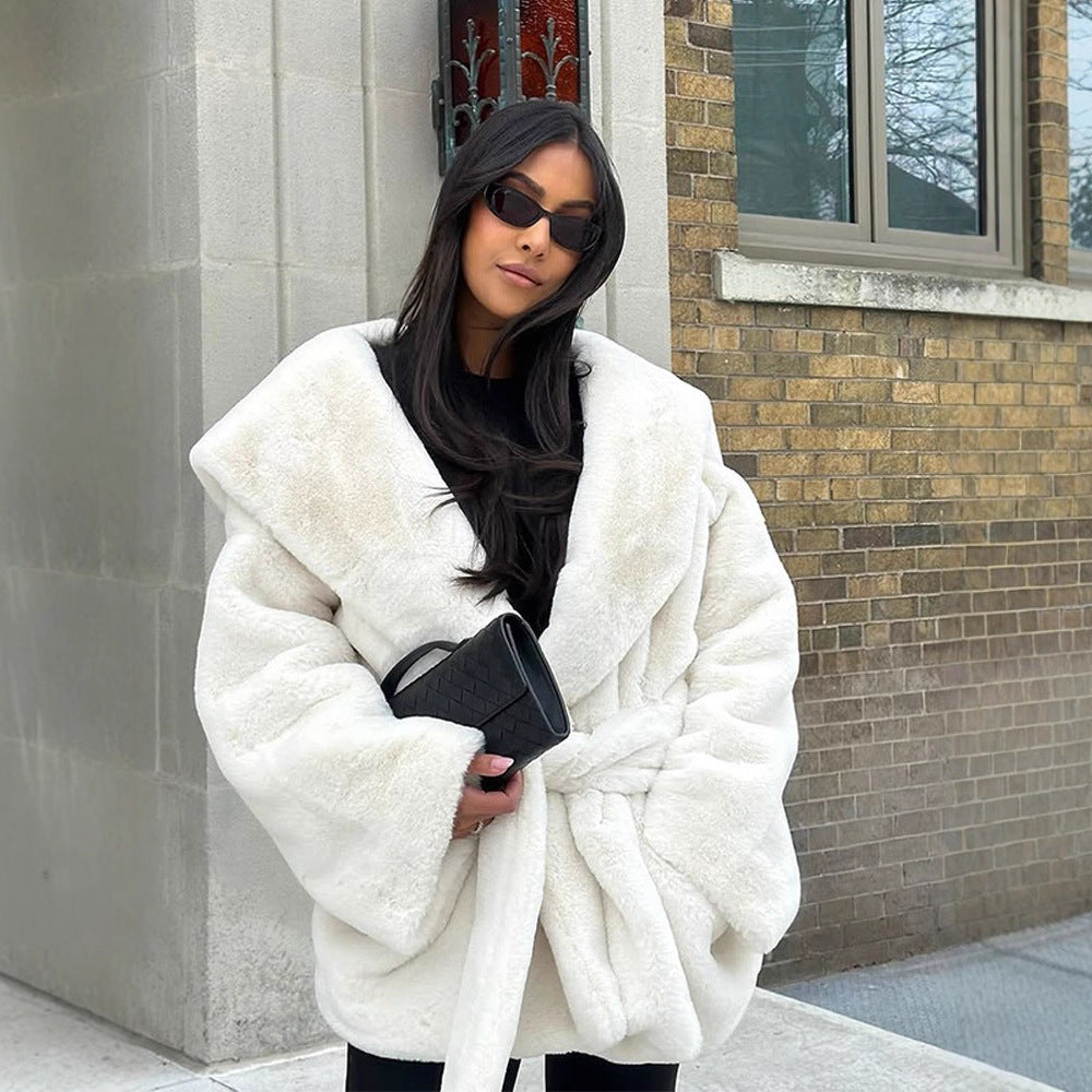 Damen Boxy-Teddyjacke mit Wickelgürtel und übergroßem Schalkragen Drune
