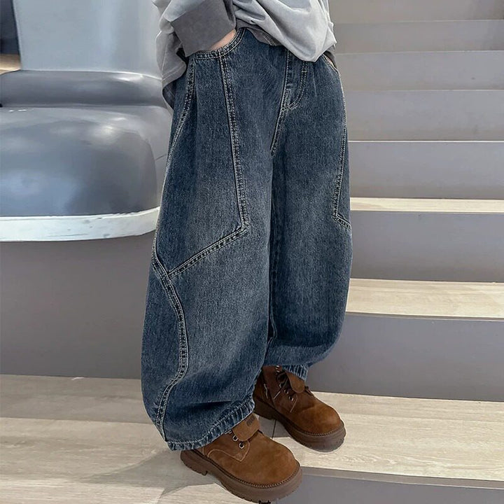 Damen weite Denim-Hose mit modernem Schnitt und einzigartigen Taschen Drune
