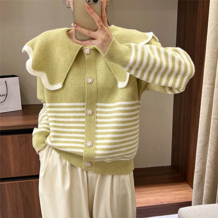Damen Strickjacke mit großem Rüschenkragen und kontrastierenden Streifen Drune