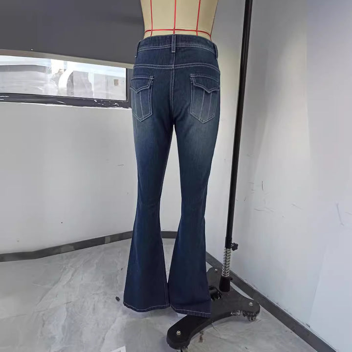 Damen nan tiefsitzende Schlagjeans mit ausgestelltem Bein, dekorativer Metallkette und klassischem Fünf-Taschen-Design Drune