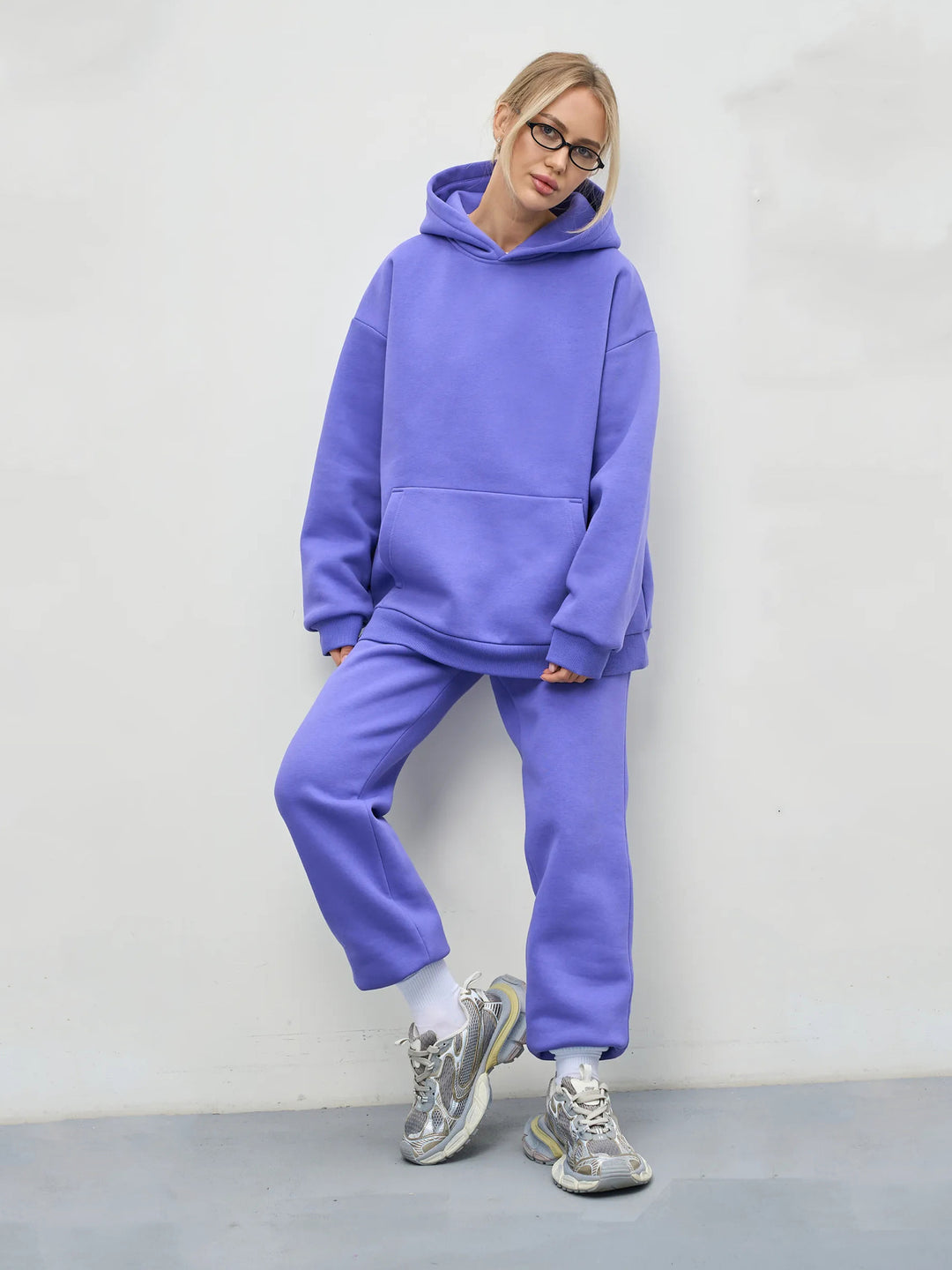 Damen lässiges Kapuzen-Sweatset aus schwerer Baumwollfleece mit Kängurutasche und gerader Jogginghose Drune