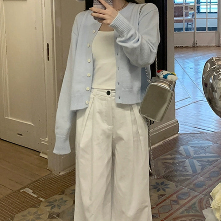 Damen weiche Strickjacke mit feinen Knöpfen und modernem Schnitt Drune