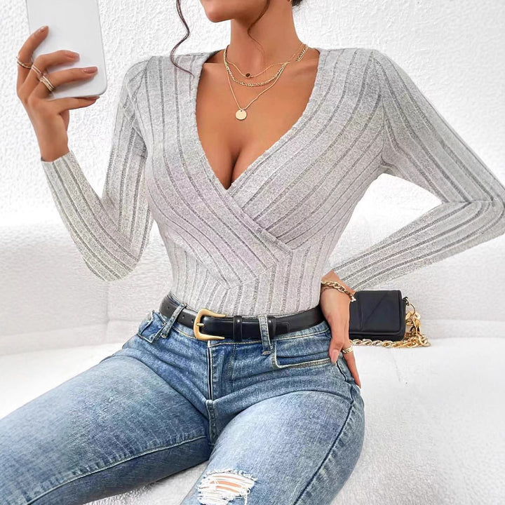 Damen Strickoberteil mit V-Ausschnitt und eleganten Rippdetails Drune