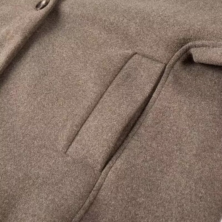 Damen Kurzjacke im Boxy‑Schnitt mit V‑Ausschnitt und Zwei‑Knopf‑Verschluss Drune
