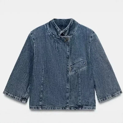 Damen Boxy Cropped Denimjacke mit Mandarin-Kragen, asymmetrischer Knopfblende und Fransenabschluss Drune