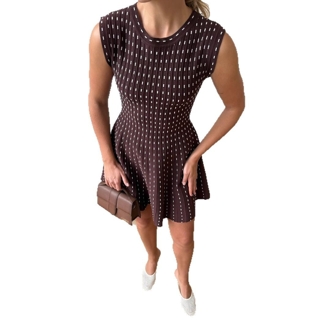 Damen Strickkleid mit elegantem Rippmuster und femininer Silhouette Drune