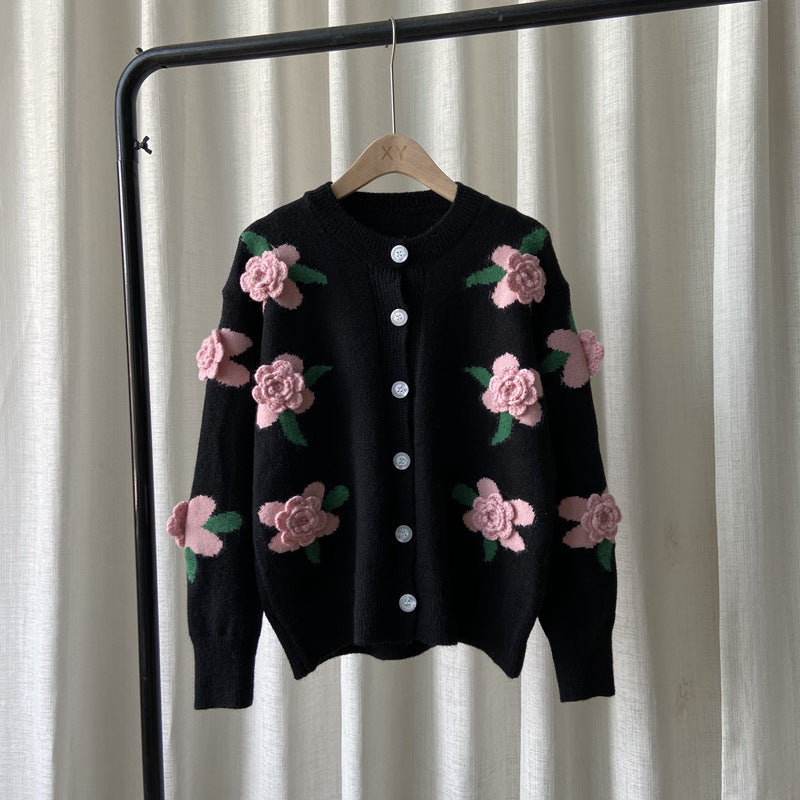 Damen Strickjacke mit kunstvollem Blumenmuster und Knopfverschluss Drune