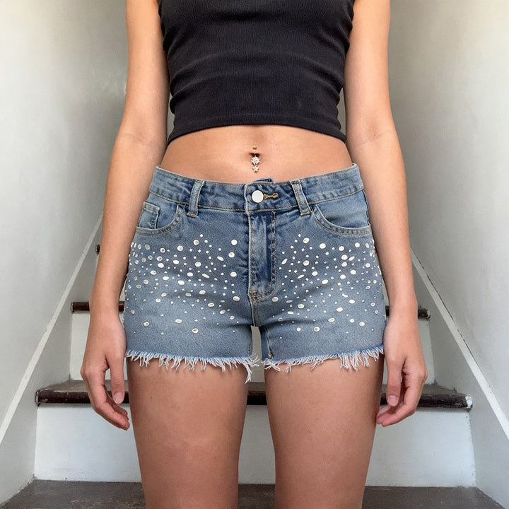 Damen Jeansshorts mit glitzernden Applikationen und fransigem Saum Drune