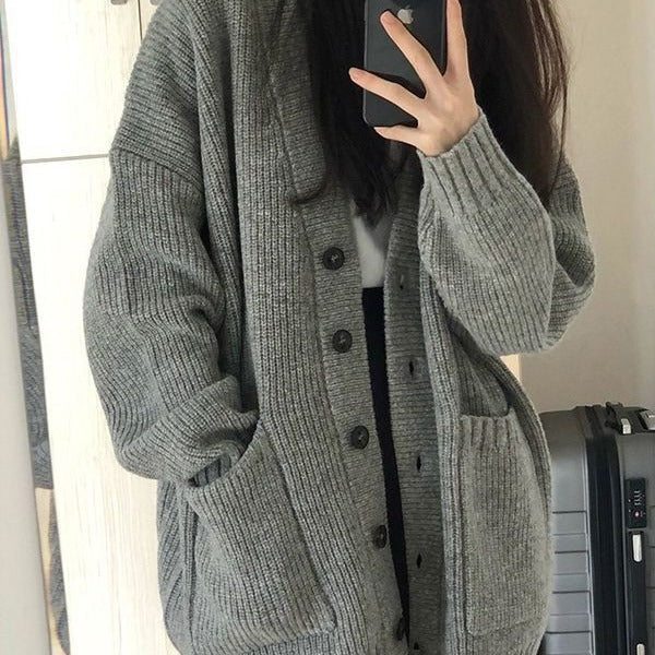 Damen Großer Strickcardigan mit tiefem V-Ausschnitt und praktischen Taschen Drune