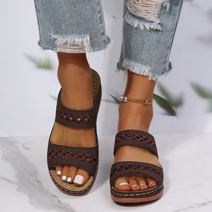 Damen Bequeme Leder-Sandalen mit dekorativem Lochmuster Drune