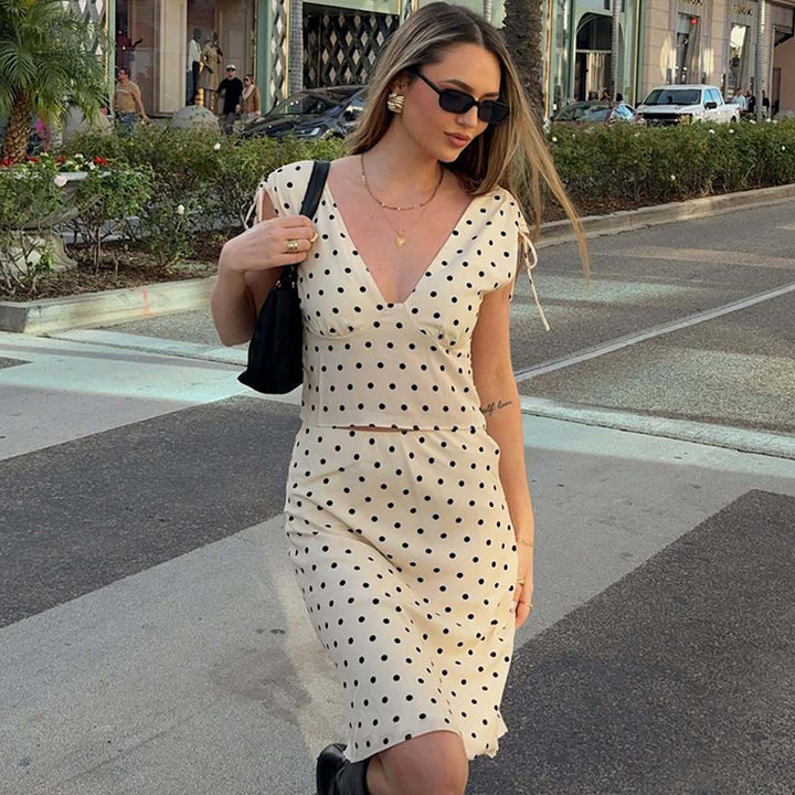Damen Elegantes Polka-Dot Kleid mit tiefem V-Ausschnitt und verstellbaren Schulterbändern Drune