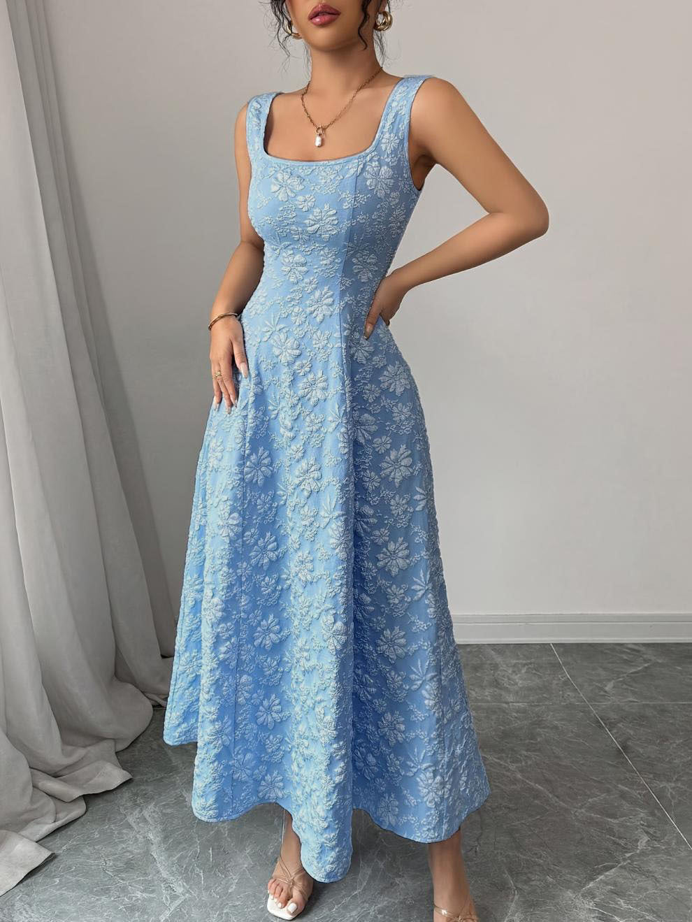 Damen Elegantes Maxikleid mit floralem Design und Quadrat-Ausschnitt Drune