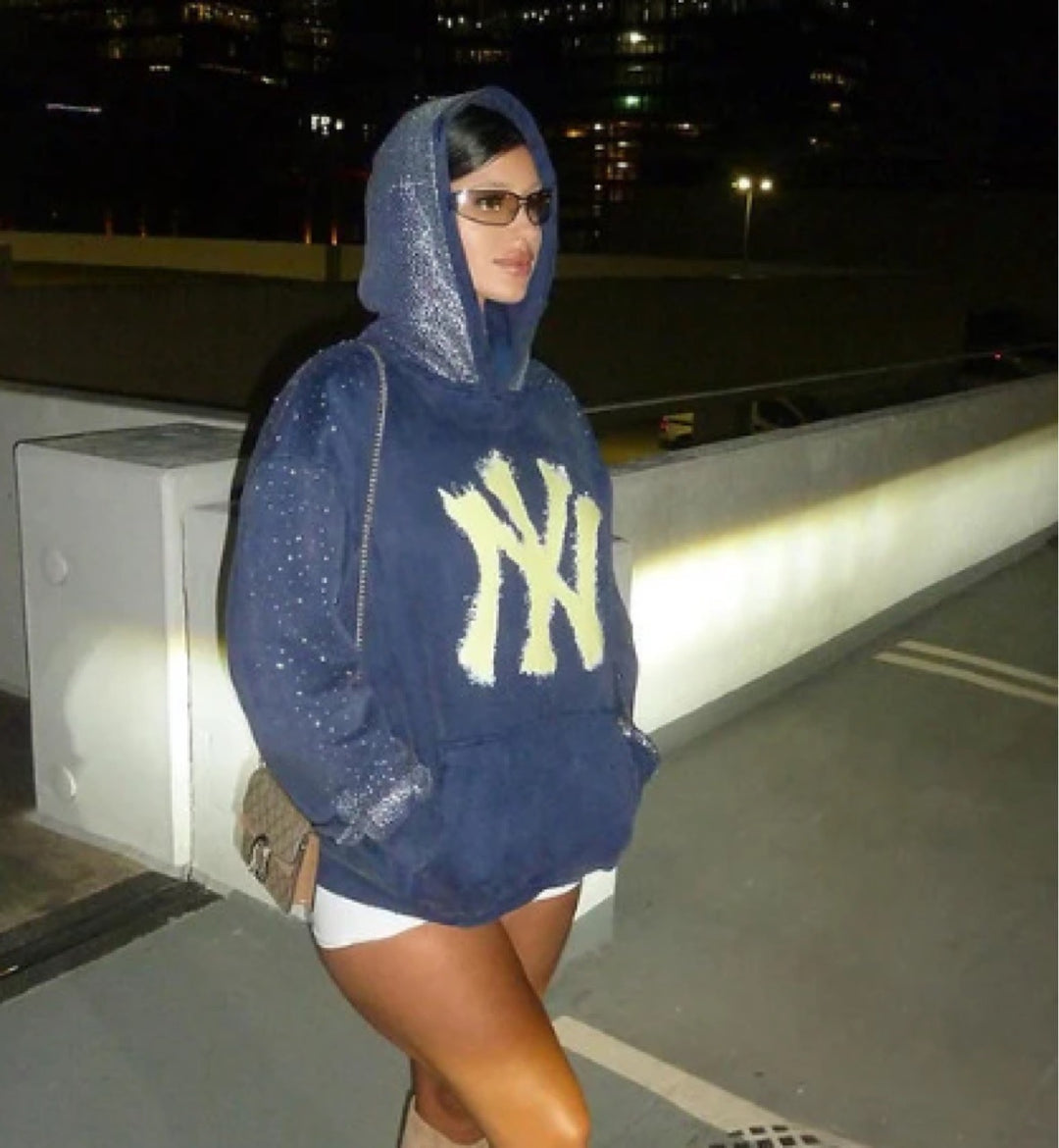 Damen nan übergroßer Kapuzenpullover aus Samtfleece mit markantem Logoprint, Glitzerbesatz und Kängurutasche Drune