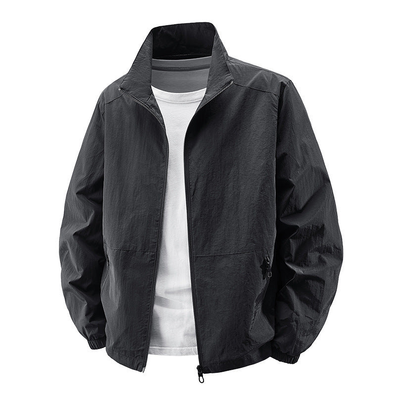 Herren nan atmungsaktive leichte Windjacke mit Stehkragen, elastischen Bündchen und verdeckten Reißverschlusstaschen Drune