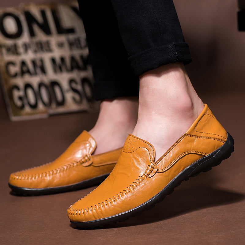Herren Lederloafer im Mokassin-Stil mit handgenähter Ziernaht, elastischen Seiteneinsätzen und rutschfester Gummilaufsohle Drune